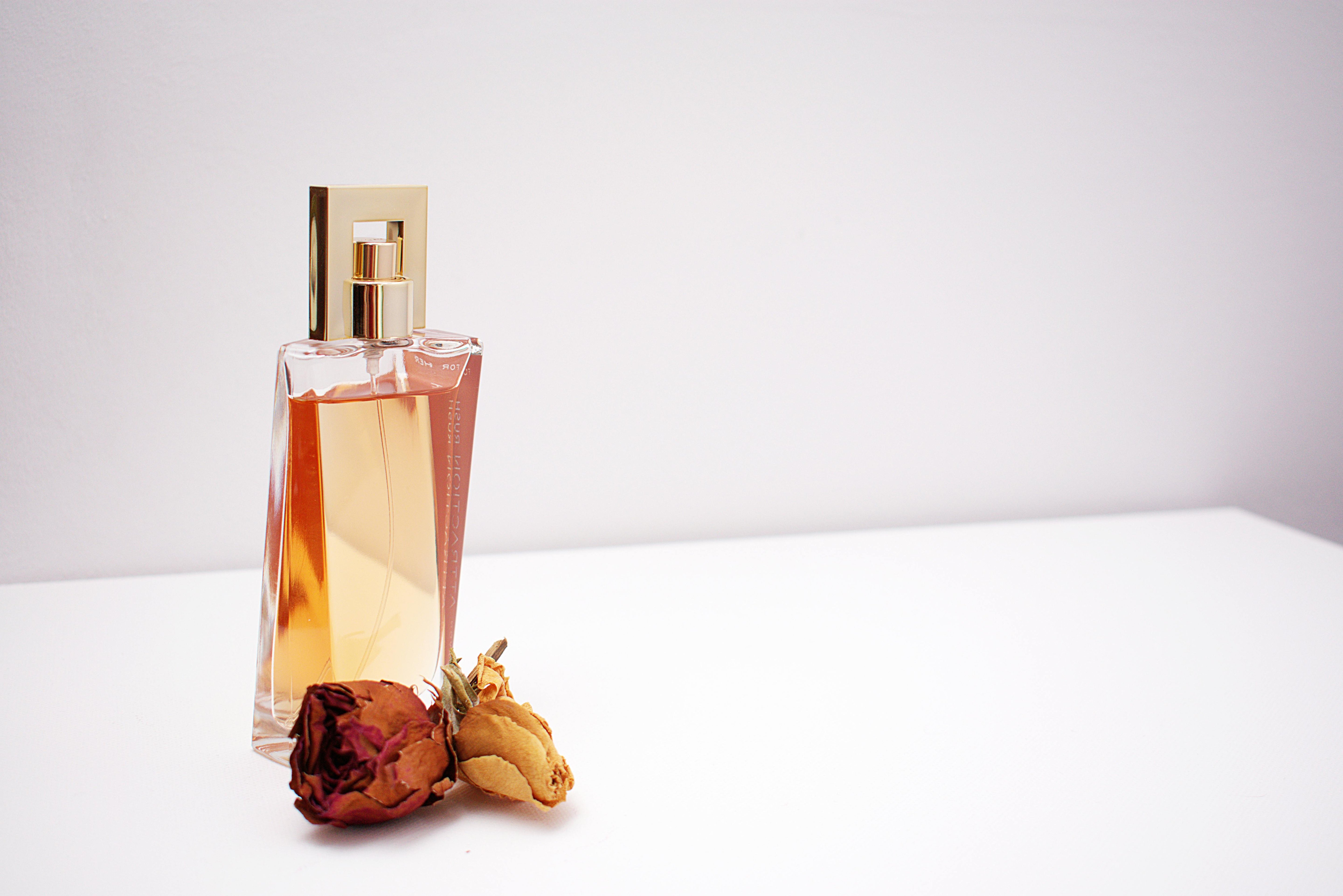 A Journey of Senses: The Bold Scents of Ash Vanilla & Sheikh Saab